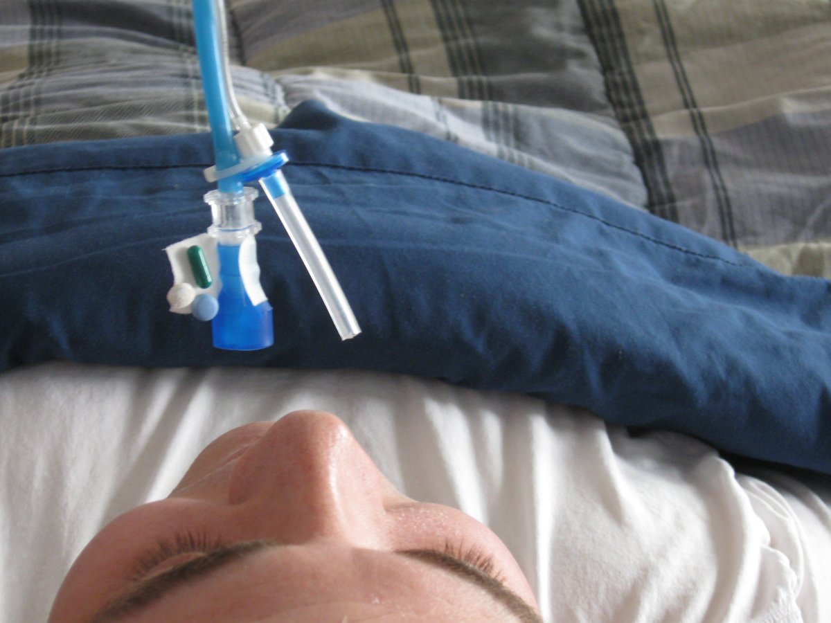 H2O Hydration on Head-of-Bed Mattress Mount - Broadened Horizons Direct